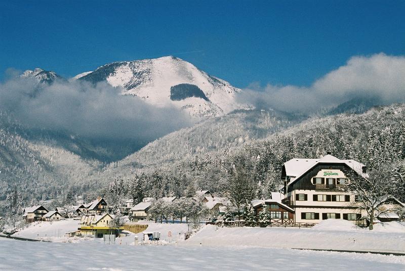 Hotel Oskar Zaplata Преддвор Экстерьер фото